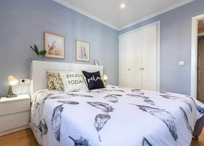 3 Apartamento En Estadio Sevilla 8 Plazas 3 Hab Y Metro